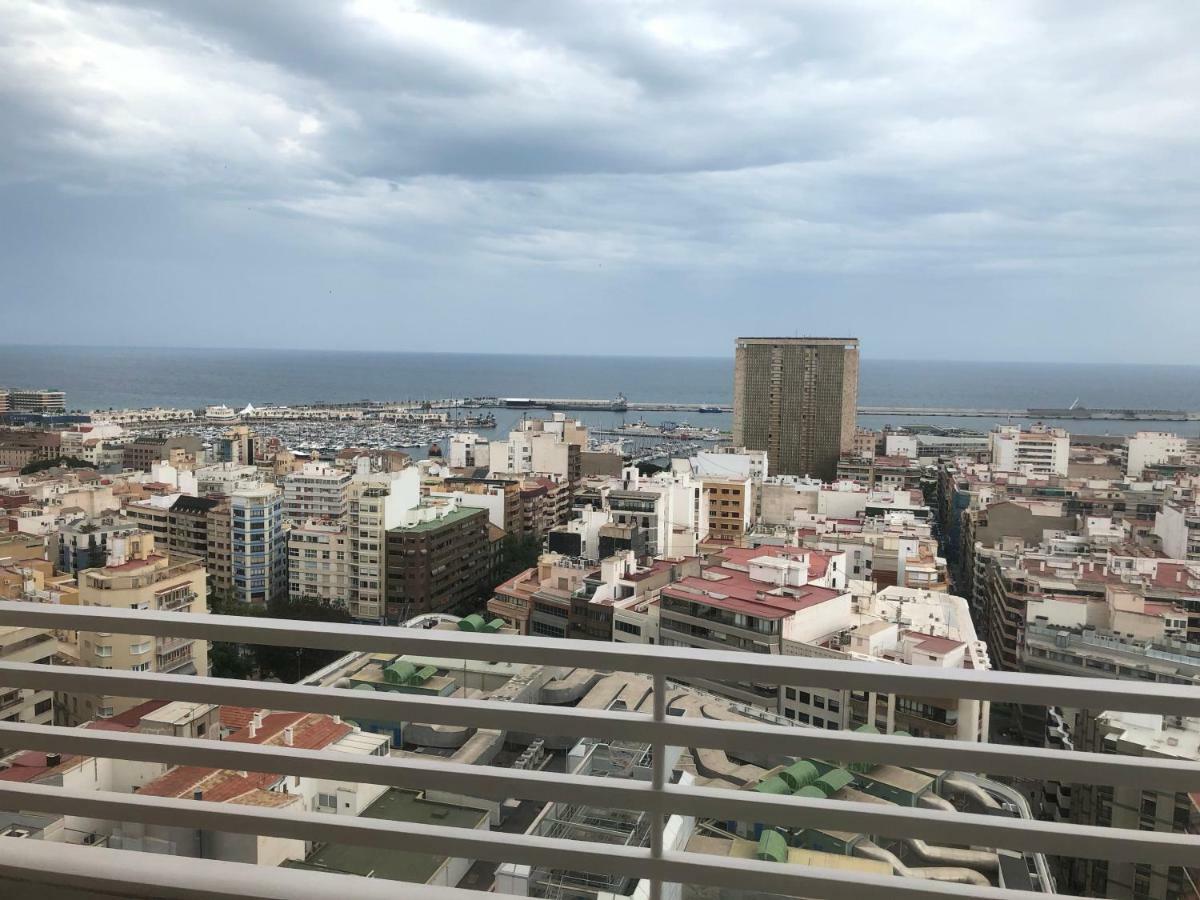 Apartamento & Sea View Alicante Bagian luar foto